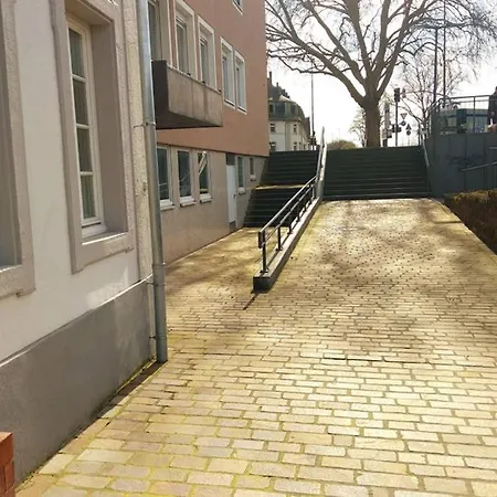 Pearl - King Bed - Netflix - Projector - Fast Wi-fi Apartment