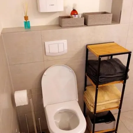 Apartament Pearl - King Bed - Netflix - Projector - Fast Wi-fi *