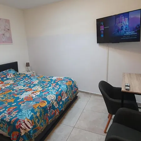 Pearl - King Bed - Netflix - Projector - Fast Wi-fi トリーア