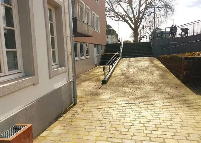 Pearl - King Bed - Netflix - Projector - Fast Wi-fi Apartment