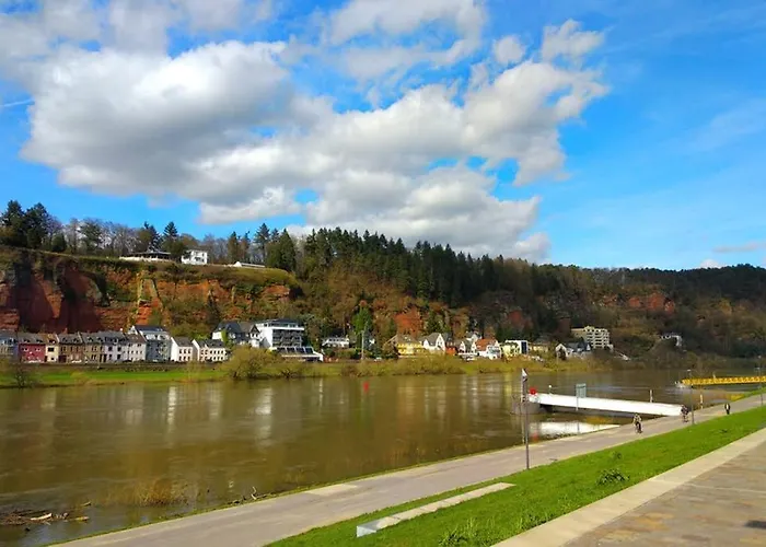 Pearl - King Bed - Netflix - Projector - Fast Wi-fi Lejlighed Trier