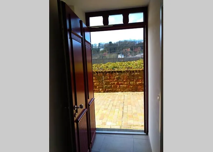 Pearl - King Bed - Netflix - Projector - Fast Wi-fi *